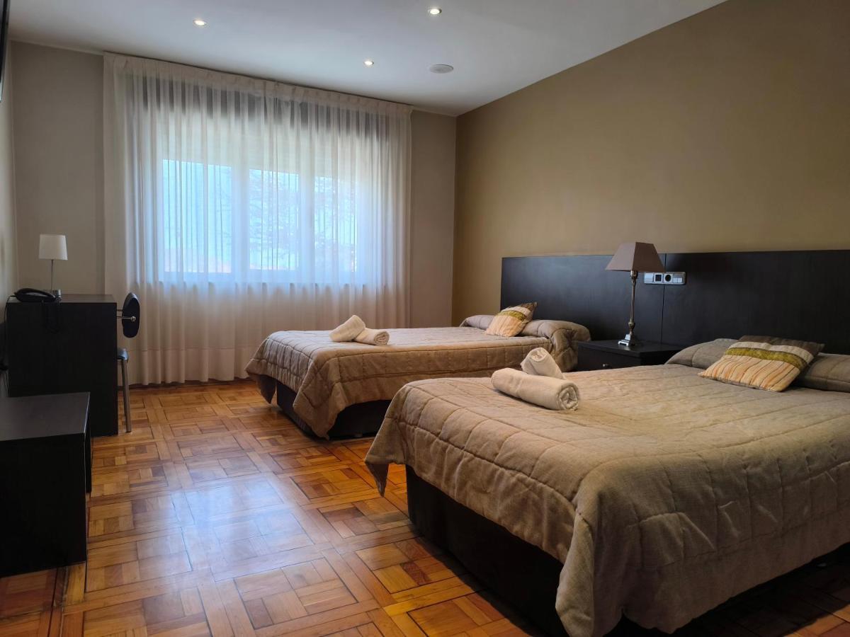 Hotel Santa Barbara Андорра Экстерьер фото